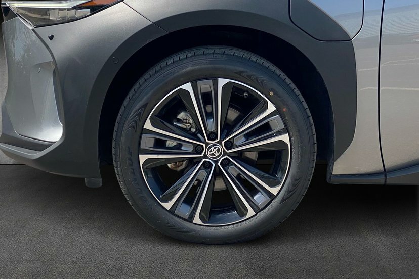 Toyota bZ4X 71.4 Kwh Motion Silver #17