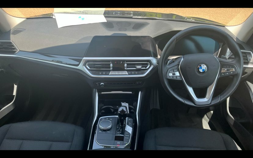 BMW 3 Series 320I Se Saloon AK22XNG Grey #4