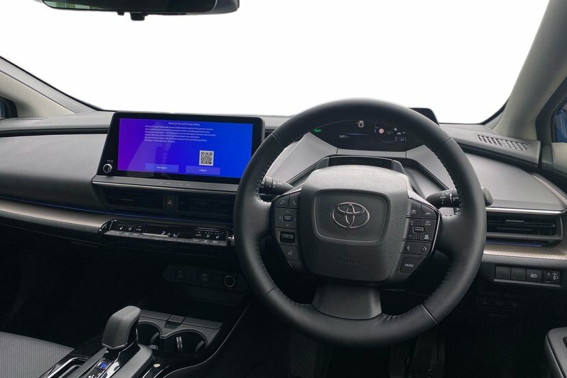 Toyota Prius 2.0 13.6Kwh Excel Hatchback Plug-in Hyb  #6