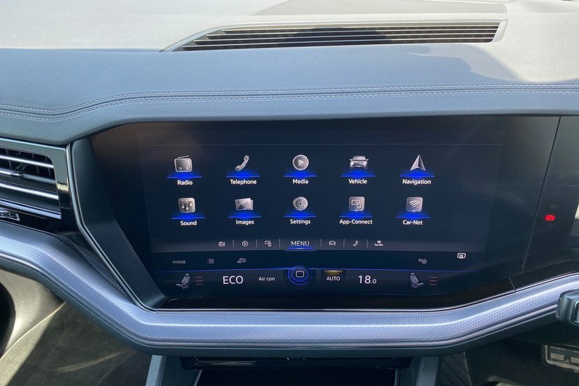 Volkswagen Touareg 3L R-line Tech White #14