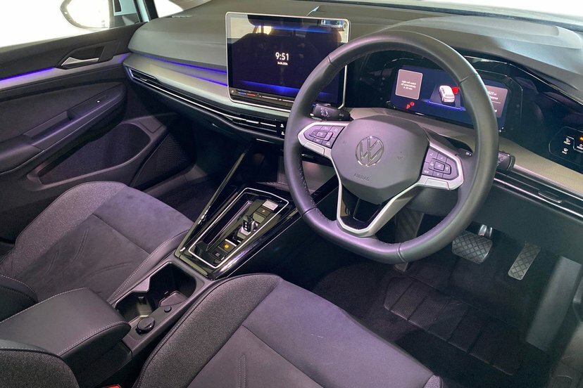 Volkswagen e-Golf 1.5 Tsi Ehybrid 19.7Kwh Style Hatchback Blue #6
