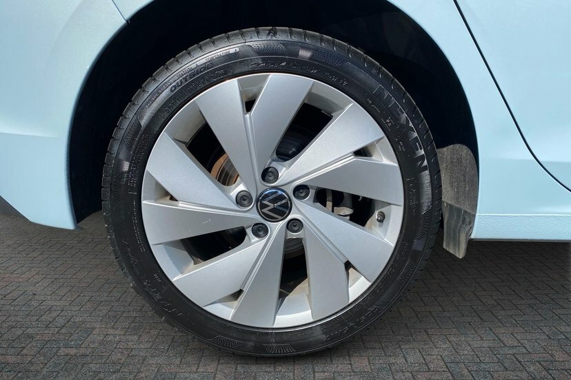 Volkswagen e-Golf 1.5 Tsi Ehybrid 19.7Kwh Style Hatchback Blue #5