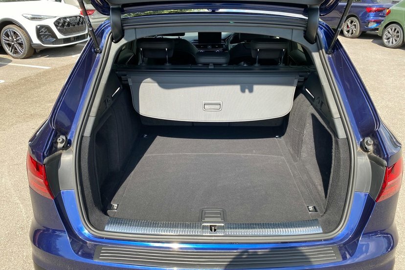 Audi A4 Avant Avant Black Edition 35 Tdi 163 Ps S Tronic Grey #12