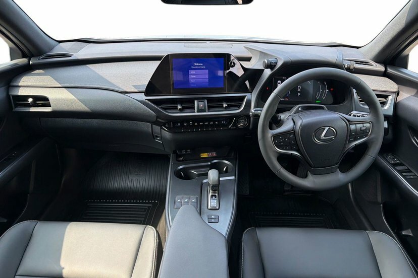 Lexus UX 150Kw Takumi Black #6