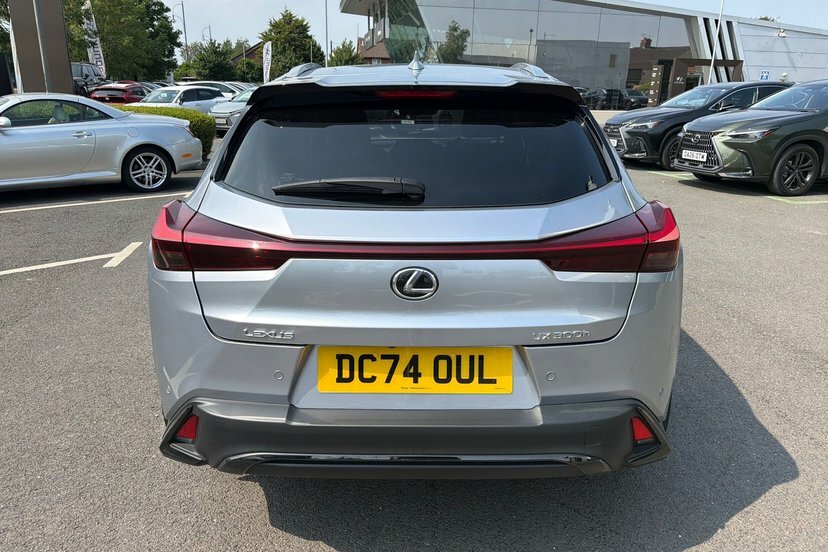 Lexus UX 150Kw Takumi Black #21