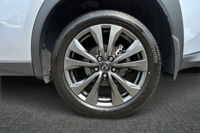 Lexus UX 150Kw Takumi Black #5