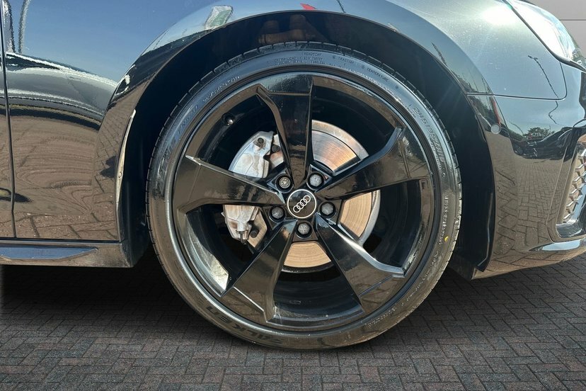 Audi A4 Avant 2.0 Tfsi 40 Black Edition Estate S Tron Black #5