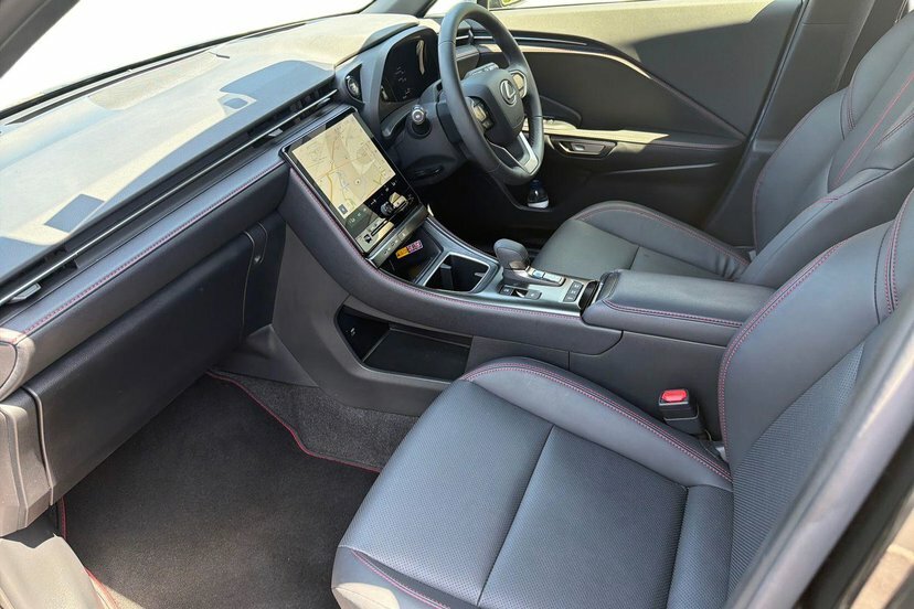 Lexus LBX 1.5 Vvt-ie Premium Plus Design Suv Hybr Red #2
