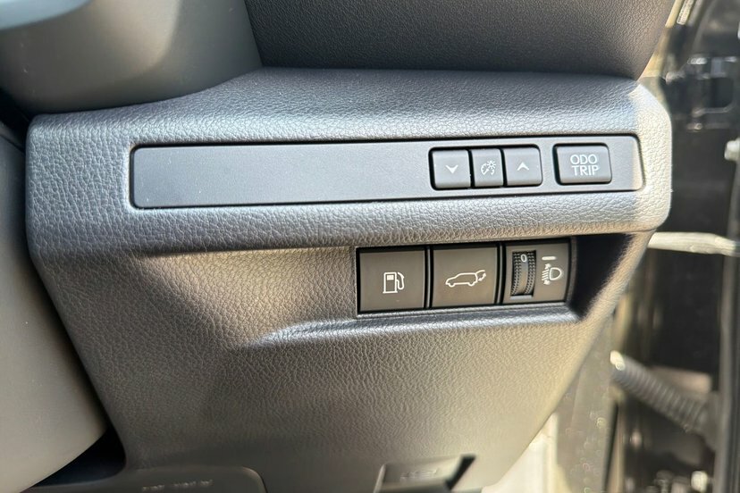 Lexus LBX 1.5 Vvt-ie Premium Plus Design Suv Hybr Red #16