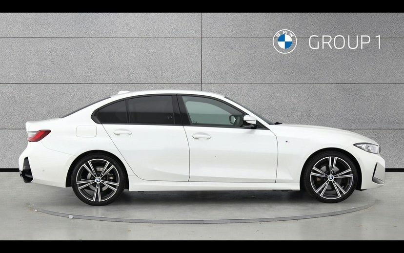 BMW 3 Series 320I M Sport Saloon FV74ZZJ White #3