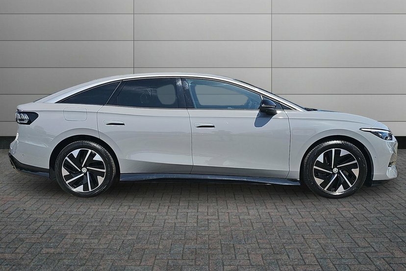 Volkswagen ID.7 Pro 77Kwh Match Fastback 286 Ps Grey #4