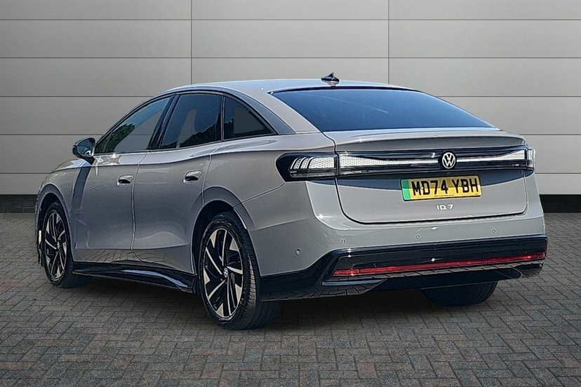 Volkswagen ID.7 Pro 77Kwh Match Fastback 286 Ps Grey #3