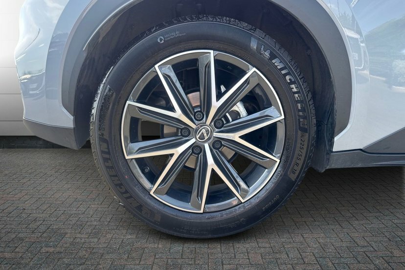 Lexus LBX 1.5 Vvt-ie Premium Plus Design Suv Hybr Black #5