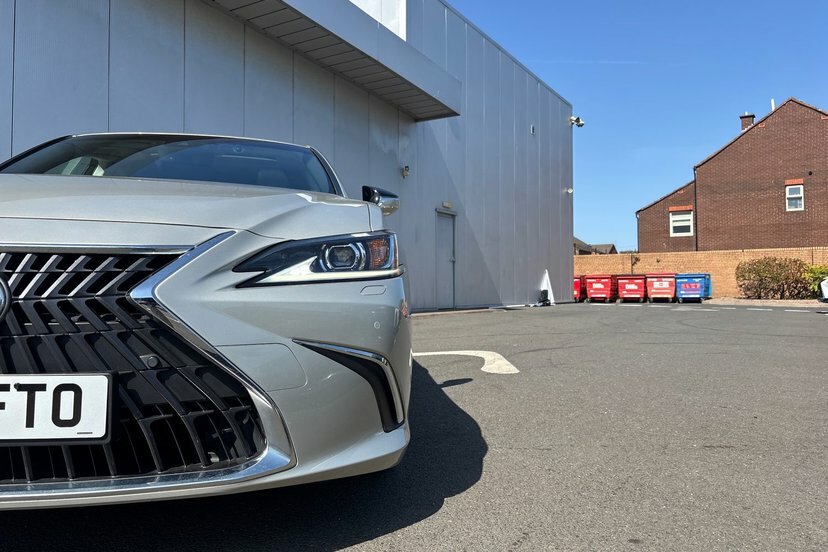 Lexus ES 2.5 300H Takumi E-cvt Euro 6 Ss Blue #16