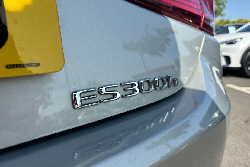 Lexus ES 2.5 300H Takumi E-cvt Euro 6 Ss Blue #52