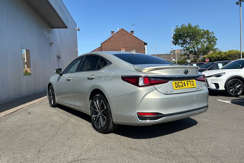 Lexus ES 2.5 300H Takumi E-cvt Euro 6 Ss Blue #48