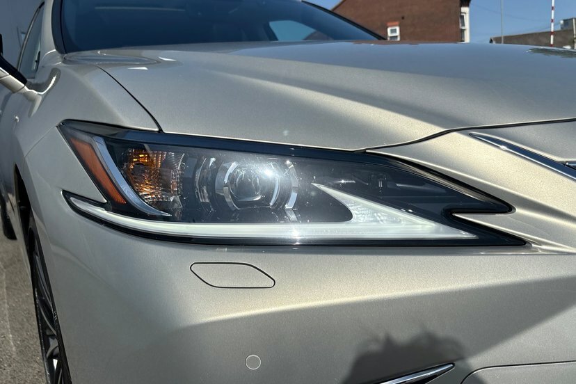 Lexus ES 2.5 300H Takumi E-cvt Euro 6 Ss Blue #14