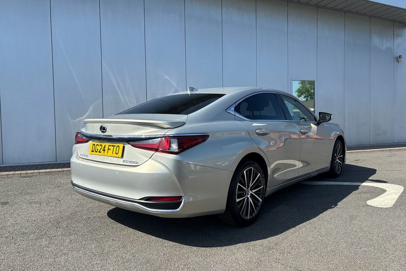 Lexus ES 2.5 300H Takumi E-cvt Euro 6 Ss Blue #50