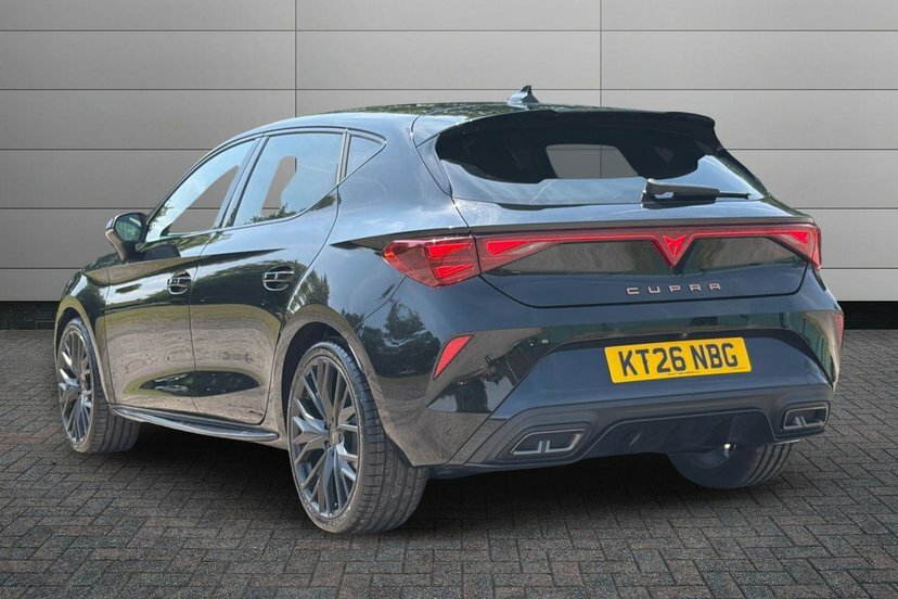 Cupra Leon 1.5 Etsi Shadow Edition Hatchback Hybri Black #3