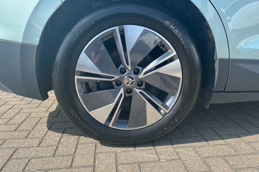 Skoda ENYAQ Edition Silver #10