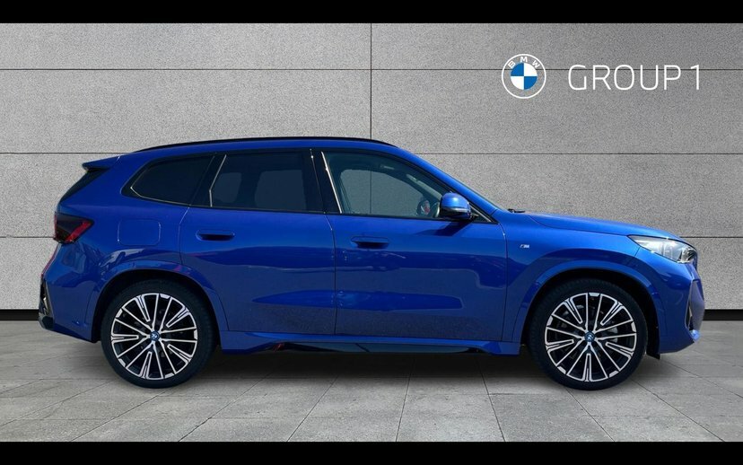 BMW iX1 Ix1 Xdrive30 M Sport Blue #3
