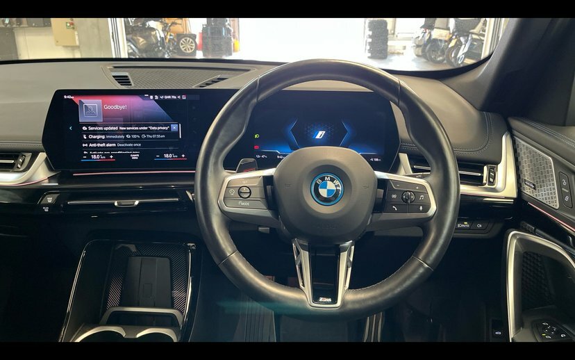 BMW iX1 Ix1 Xdrive30 M Sport Blue #5