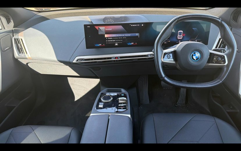 BMW iX Ix Xdrive40 M Sport White #4