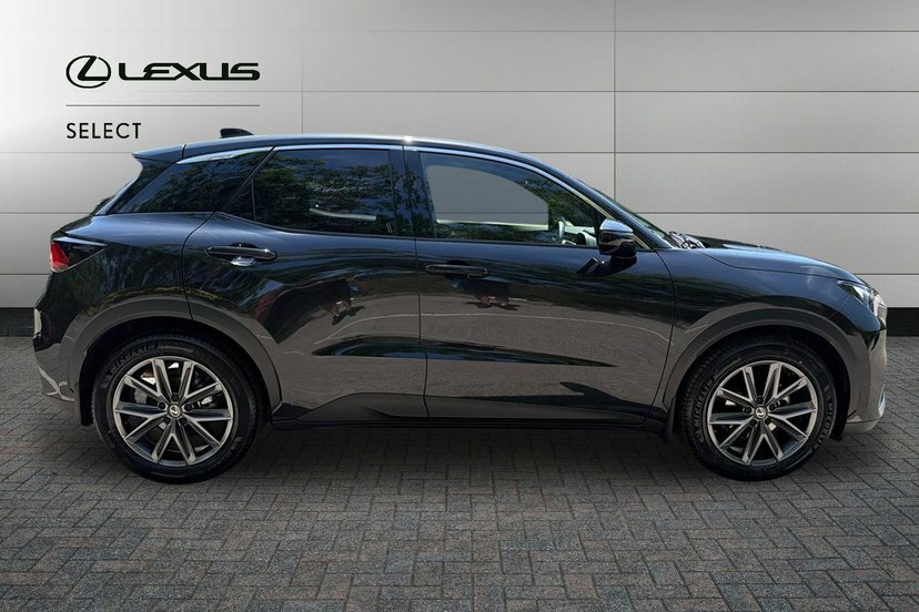 Lexus LBX 1.5 Vvt-ie Premium Plus Suv Hybrid E-cv Black #4