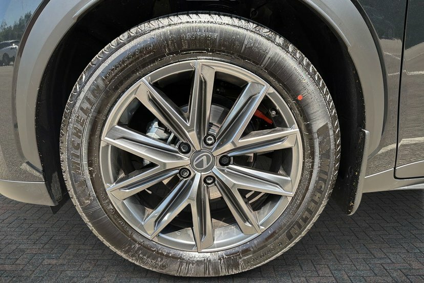 Lexus LBX 1.5 Vvt-ie Premium Plus Suv Hybrid E-cv Black #5