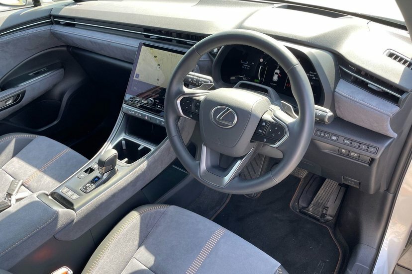 Lexus LBX 1.5 Vvt-ie Takumi Design Suv Hybrid E-c Black #6