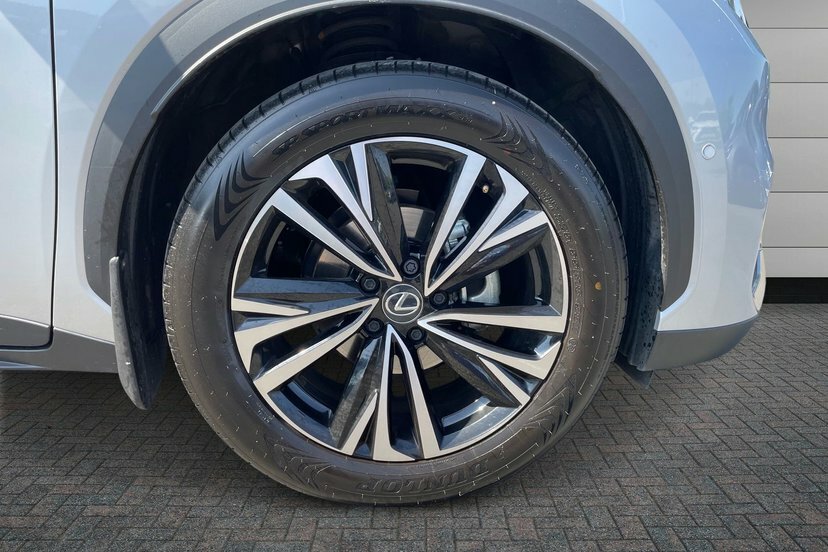 Lexus LBX 1.5 Vvt-ie Takumi Design Suv Hybrid E-c Black #5
