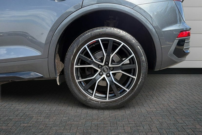Audi Q5 2.0 Tfsi 45 Black Edition Sportback S T DG73CHO Grey #5