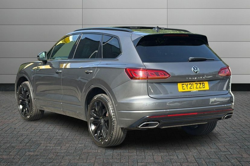 Volkswagen Touareg 3.0 Tdi V6 Black Edition Suv Tiptronic EY21ZZB Grey #3