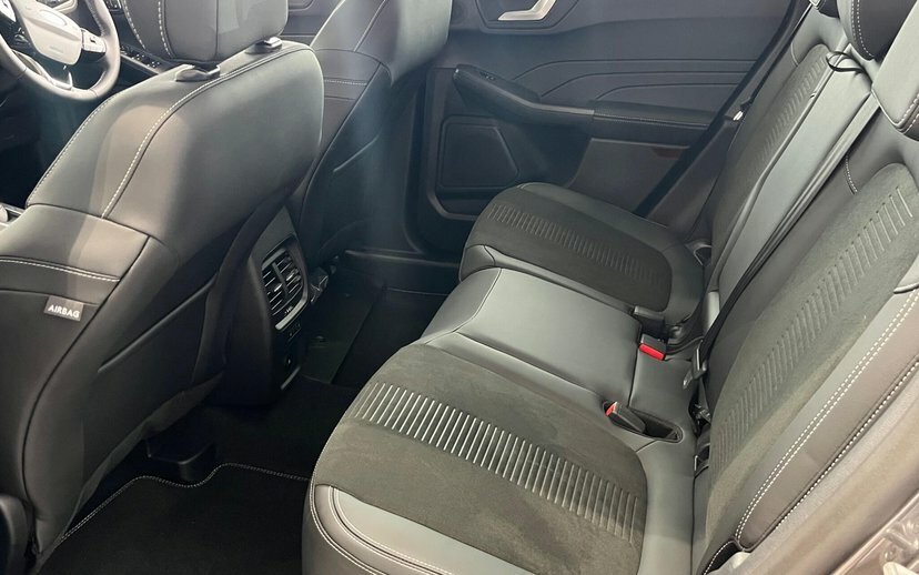 Ford Kuga 1.5 Ecoboost 150 Titanium Edition  #14