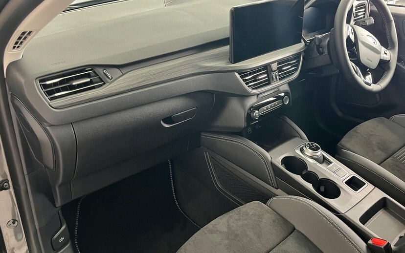 Ford Kuga 1.5 Ecoboost 150 Titanium Edition  #10
