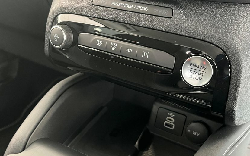 Ford Kuga 1.5 Ecoboost 150 Titanium Edition  #19