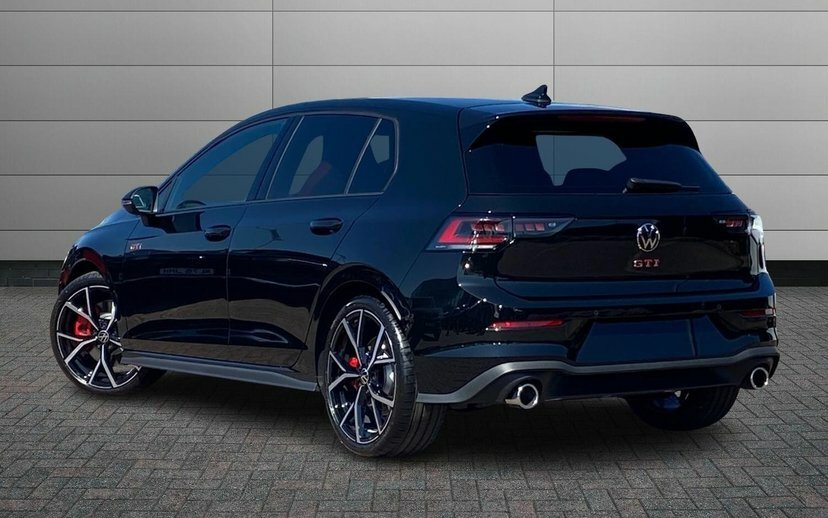 Volkswagen Golf 2.0 Tsi Gti Dsg MT26VUM Black #3
