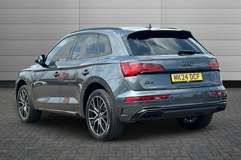 Audi Q5 2.0 Tfsie 50 Black Edition Suv Plug-in Grey #3