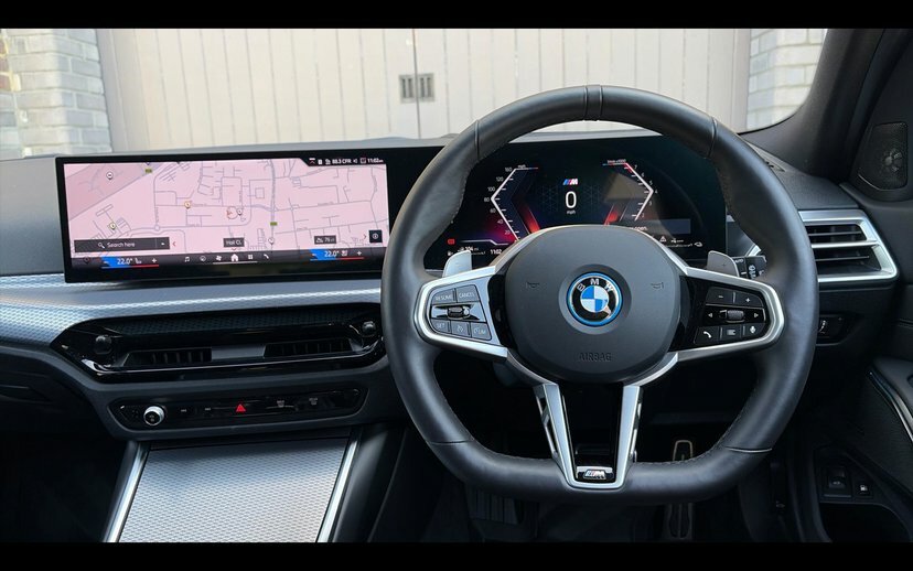 BMW 3 Series 330E M Sport Touring YF25DWW White #5