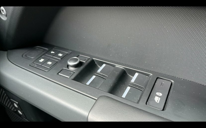 Land Rover Defender 110 3.0 D200 S 110 Green #29