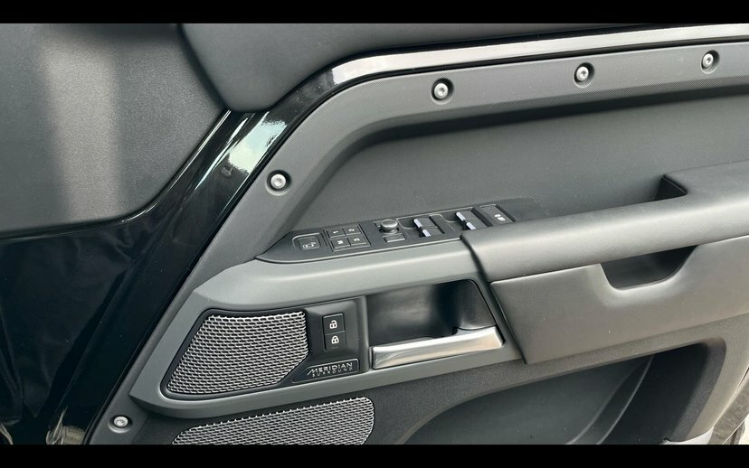 Land Rover Defender 110 3.0 D200 S 110 Green #20