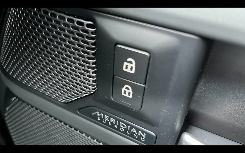 Land Rover Defender 110 3.0 D200 S 110 Green #30