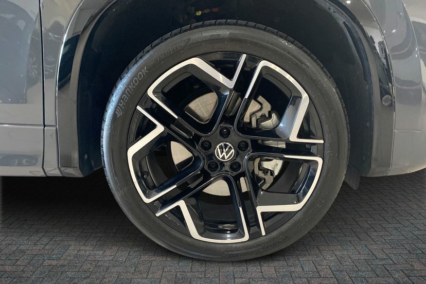Volkswagen Tayron 1.5 Tsi Ehybrid 19.7Kwh R-line Edition Suv Pet Grey #5