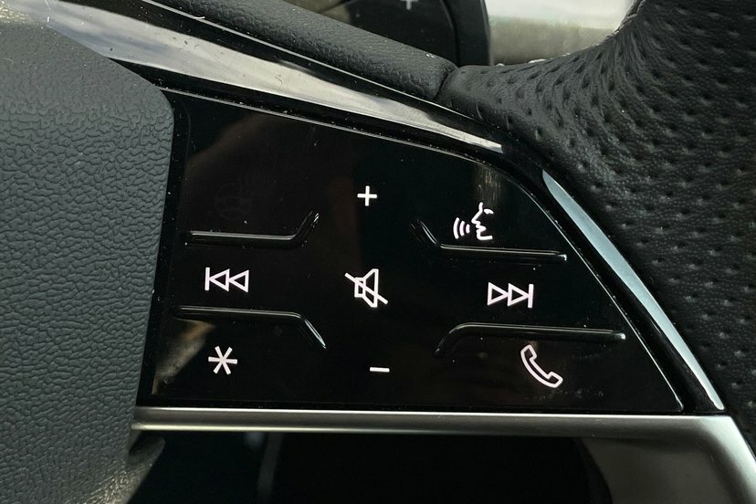 Audi Q4 E Tron 210Kw 45 Quattro 82Kwh Black Edition Blue #36
