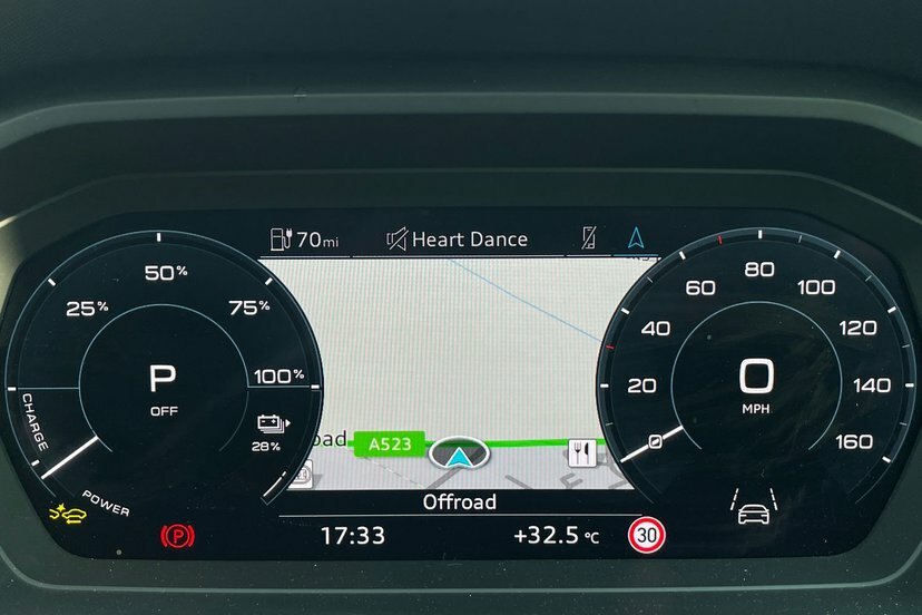 Audi Q4 E Tron 210Kw 45 Quattro 82Kwh Black Edition Blue #7