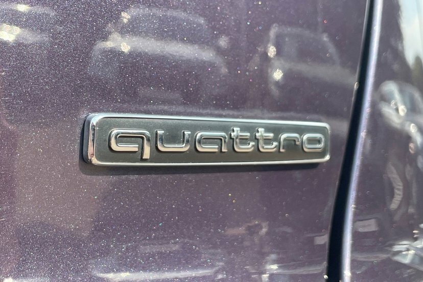 Audi Q4 E Tron 210Kw 45 Quattro 82Kwh Black Edition Blue #46