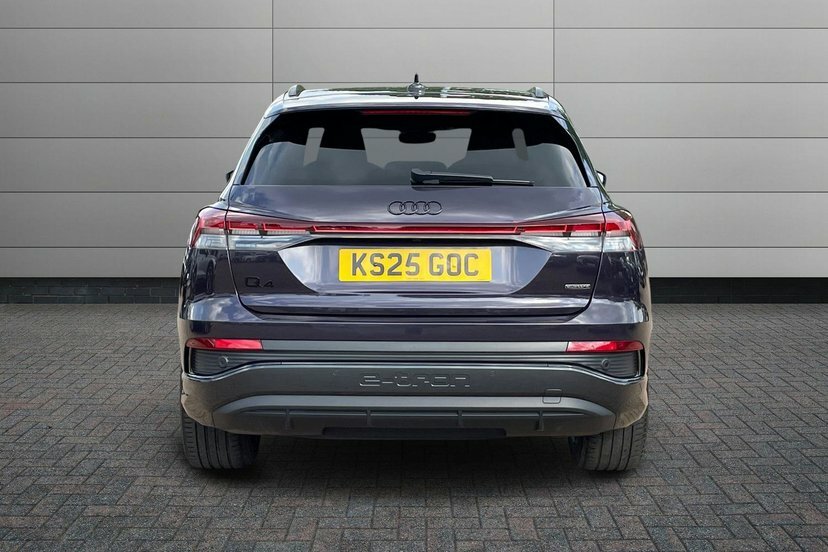 Audi Q4 E Tron 210Kw 45 Quattro 82Kwh Black Edition Blue #11