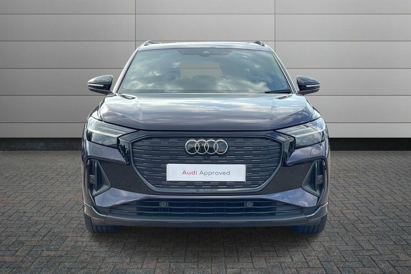 Audi Q4 E Tron 210Kw 45 Quattro 82Kwh Black Edition Blue #10