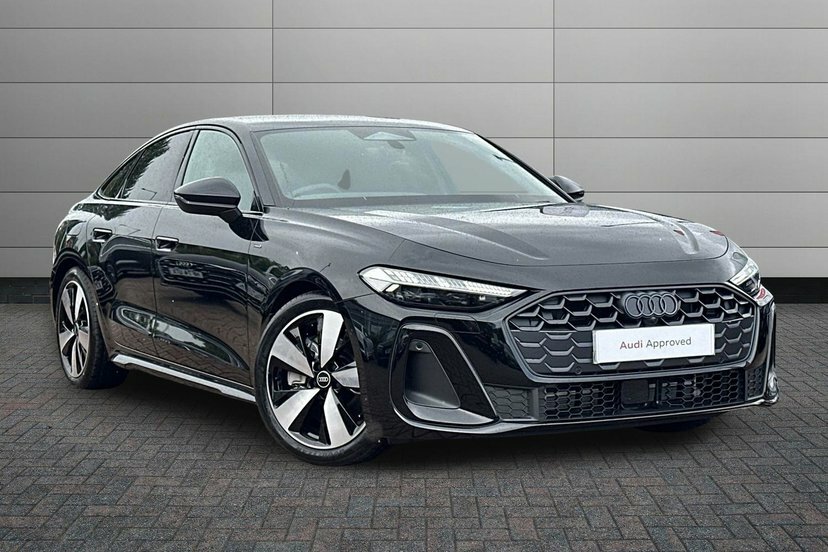 Audi A5 2.0 E-hybrid 25.9Kwh Black Edition Saloon Petr Black