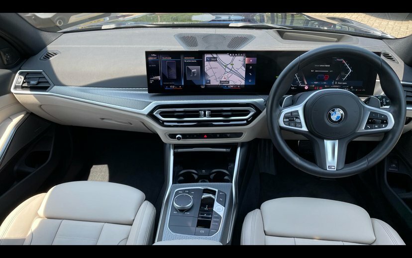 BMW 3 Series M340i Xdrive Touring Blue #4